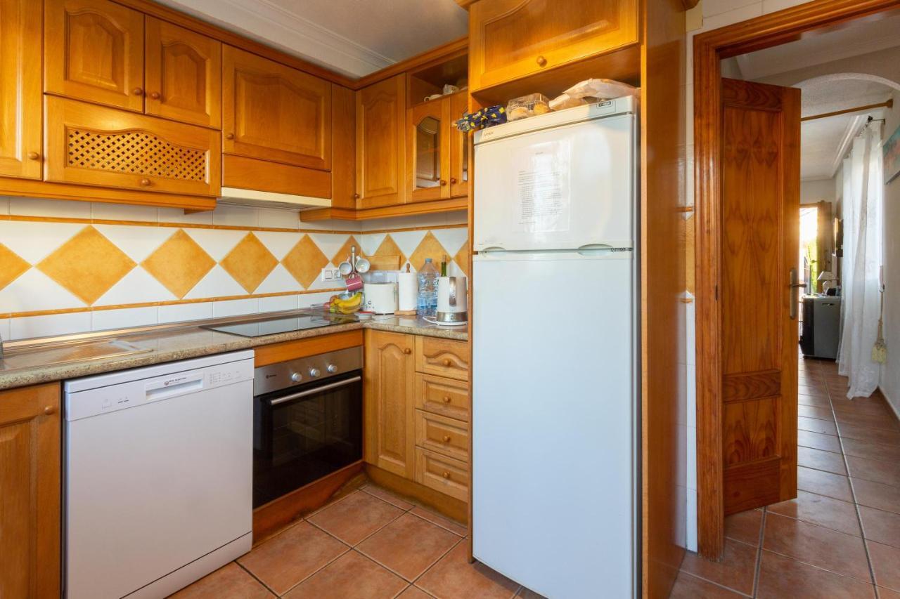 Pool-Side Townhouse In Cabo Roig Villa Orihuela Luaran gambar