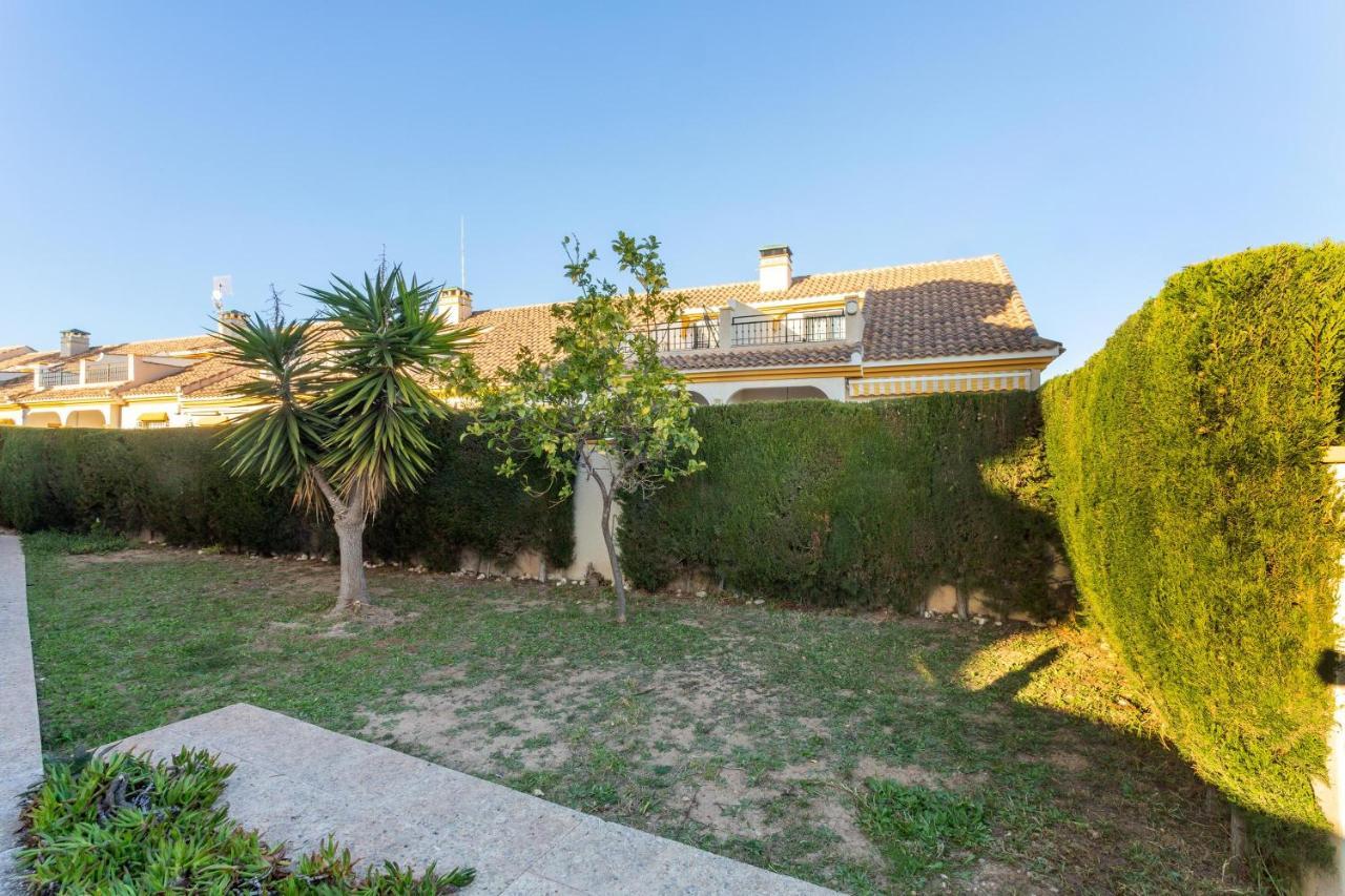 Pool-Side Townhouse In Cabo Roig Villa Orihuela Luaran gambar